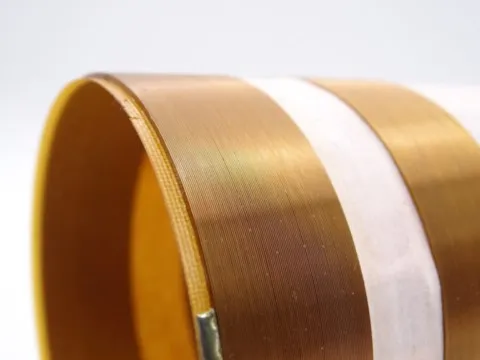 Quelles sont les principales caractéristiques techniques d’une bobine mobile