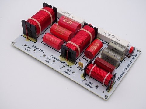 Filtre haut-parleur passif 3 voies 750Hz et3800Hz 8 ohms 350 watts 01