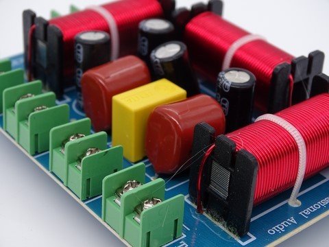 Filtre haut-parleur passif 3 voies 800 Hz et 5000 Hz 4 à 8 Ohms puissance de 35 à 150 watts