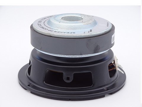 Haut-parleur grave Hi-Fi 13 cm 75 Watts 8 ohms membrane polypropylène suspension caoutchouc-03